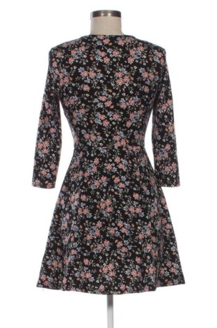 Šaty  H&M Divided, Velikost XS, Barva Vícebarevné, Cena  539,00 Kč