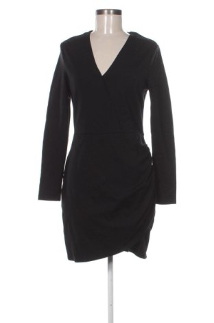 Sukienka Ivyrevel, Rozmiar M, Kolor Czarny, Cena 133,96 zł