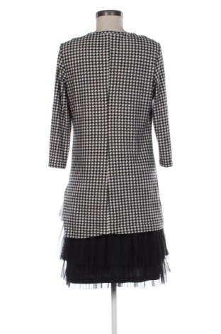Rochie Lilia, Mărime M, Culoare Multicolor, Preț 130,33 Lei