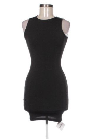 Рокля Mohito, Размер XS, Цвят Черен, Цена 19,97 €