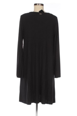 Kleid Mohito, Größe M, Farbe Schwarz, Preis 31,73 €