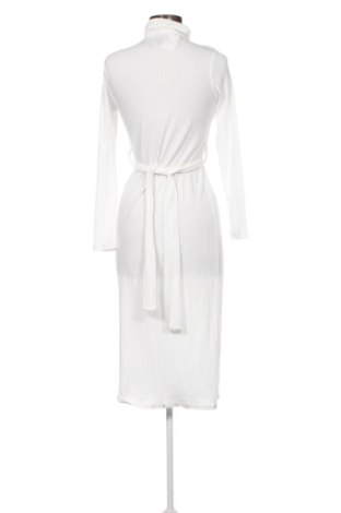 Kleid New Look, Größe M, Farbe Weiß, Preis 41,99 €