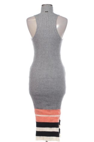 Рокля Obey, Размер L, Цвят Многоцветен, Цена 42,43 €