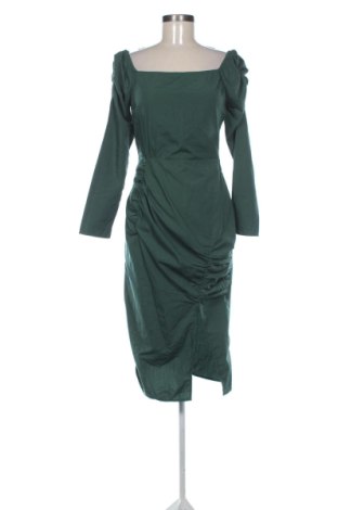 Kleid Pretty Little Thing, Größe S, Farbe Grün, Preis 31,73 €