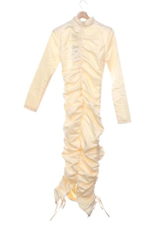 Kleid Pretty Little Thing, Größe M, Farbe Beige, Preis € 48,00