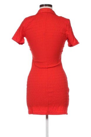 Kleid Pull&Bear, Größe M, Farbe Rot, Preis 31,99 €