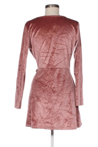 Рокля Pull&Bear, Размер M, Цвят Пепел от рози, Цена 19,95 €