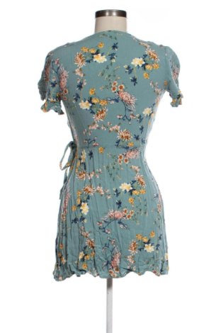 Kleid Pull&Bear, Größe M, Farbe Mehrfarbig, Preis € 19,95