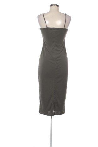 Kleid Reserved, Größe M, Farbe Grün, Preis € 19,97