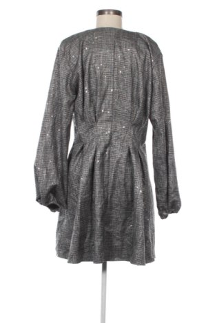 Kleid Reserved, Größe XL, Farbe Grau, Preis 41,99 €
