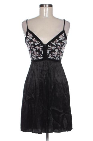 Kleid Review, Größe XS, Farbe Schwarz, Preis 64,99 €