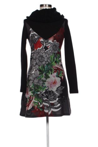 Kleid Smash, Größe S, Farbe Mehrfarbig, Preis € 20,00
