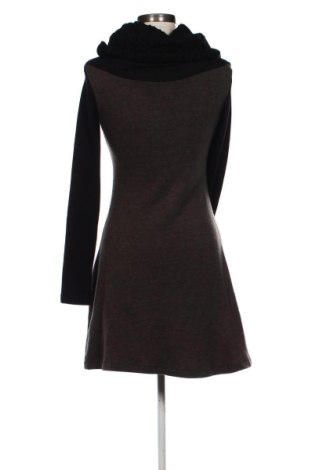 Kleid Smash, Größe S, Farbe Mehrfarbig, Preis € 20,00