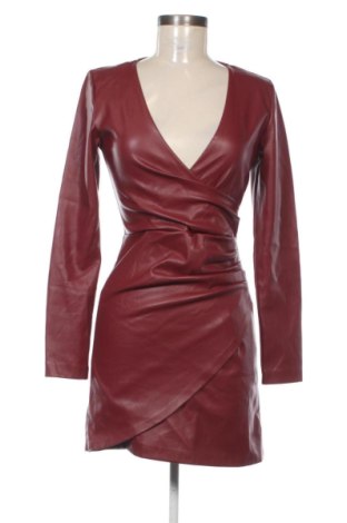 Рокля Stradivarius, Размер S, Цвят Червен, Цена 20,45 €
