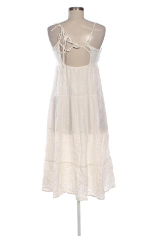 Ruha Stradivarius, Méret M, Szín Bézs, Ár 8 237 Ft