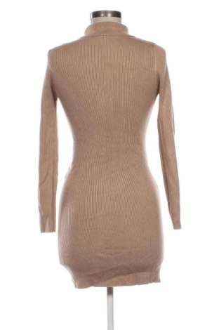 Kleid Stradivarius, Größe M, Farbe Beige, Preis 19,95 €