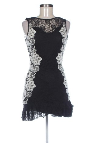 Rochie TFNC London, Mărime M, Culoare Multicolor, Preț 130,33 Lei