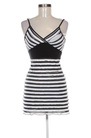 Kleid Unbranded, Größe M, Farbe Mehrfarbig, Preis 19,95 €, #136427492