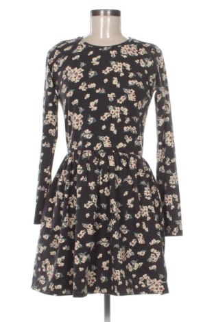 Рокля Pepe Jeans, Размер S, Цвят Многоцветен, Цена 42,43 €
