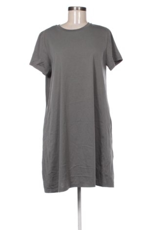 Рокля Uniqlo, Размер XL, Цвят Сив, Цена 25,05 €