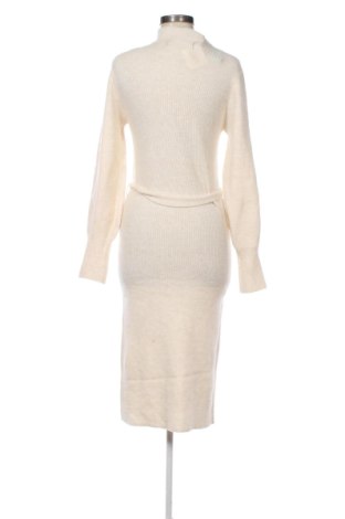 Рокля Vero Moda, Размер M, Цвят Екрю, Цена 24,03 €