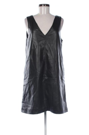 Kleid Vero Moda, Größe M, Farbe Schwarz, Preis 37,40 €