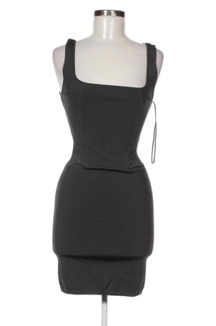 Kleid Zara, Größe M, Farbe Grün, Preis 17,99 €