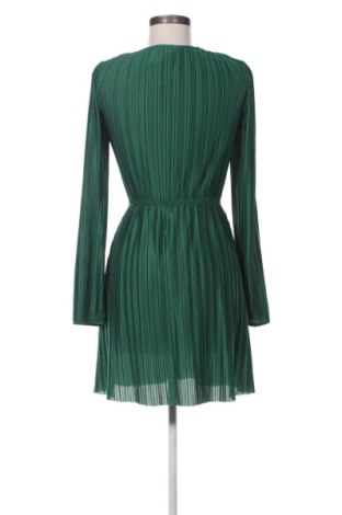 Рокля Zara, Размер M, Цвят Зелен, Цена 14,31 €