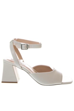 Sandály Steve Madden, Velikost 43, Barva Bílá, Cena  3 099,00 Kč