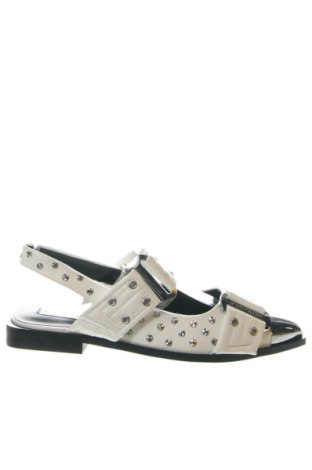 Сандали Steve Madden, Размер 40, Цвят Бял, Цена 89,47 €