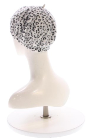 Căciulă Unbranded, Culoare Multicolor, Preț 37,00 Lei