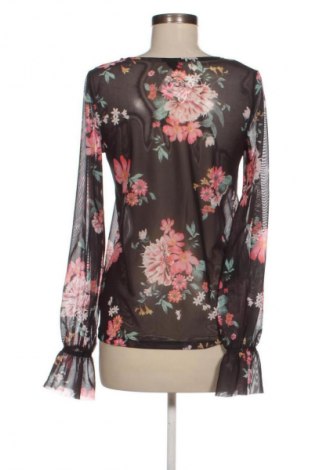 Dámská halenka Gina Tricot, Velikost M, Barva Vícebarevné, Cena  29,00 Kč