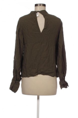 Dámská halenka H&M, Velikost L, Barva Béžová, Cena  49,00 Kč