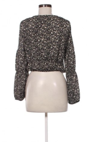 Dámská halenka Pull&Bear, Velikost M, Barva Vícebarevné, Cena  49,00 Kč