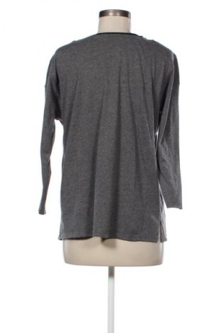 Dámská halenka Pull&Bear, Velikost S, Barva Šedá, Cena  49,00 Kč