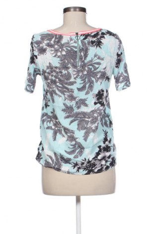 Dámská halenka VILA, Velikost S, Barva Vícebarevné, Cena  49,00 Kč