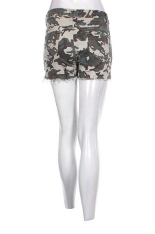 Dámské kraťasy  Miss Rj, Velikost M, Barva Vícebarevné, Cena  124,00 Kč