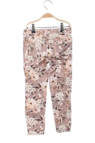 Детски дънки Unbranded, Размер 3-4y/ 104-110 см, Цвят Многоцветен, Цена 3,57 €