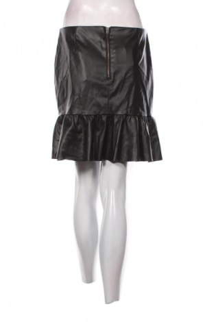 Кожена пола Unbranded, Размер S, Цвят Черен, Цена 3,57 €