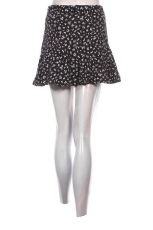 Пола - панталон Zara, Размер S, Цвят Многоцветен, Цена 2,04 €