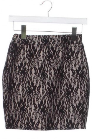 Пола Amisu, Размер XS, Цвят Черен, Цена 2,04 €