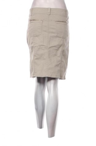 Пола Amisu, Размер M, Цвят Сив, Цена 2,04 €