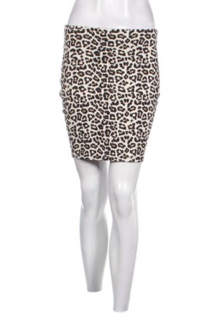 Пола Amisu, Размер M, Цвят Многоцветен, Цена 4,09 €