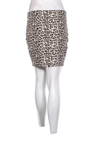 Пола Amisu, Размер M, Цвят Многоцветен, Цена 4,09 €