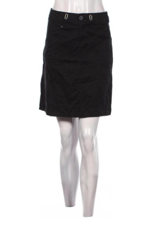 Пола Amisu, Размер S, Цвят Черен, Цена 2,04 €