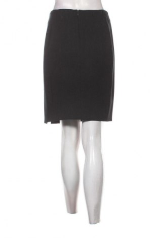 Пола Aust, Размер S, Цвят Черен, Цена 2,04 €