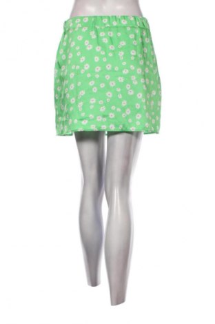 Пола Bershka, Размер M, Цвят Многоцветен, Цена 2,04 €