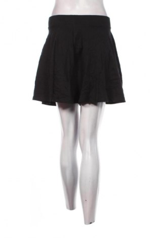 Пола Clockhouse, Размер M, Цвят Черен, Цена 2,04 €