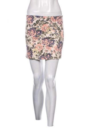 Пола Clockhouse, Размер M, Цвят Многоцветен, Цена 2,04 €