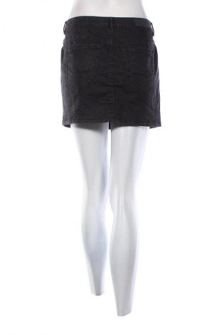 Пола Edc By Esprit, Размер M, Цвят Черен, Цена 2,04 €